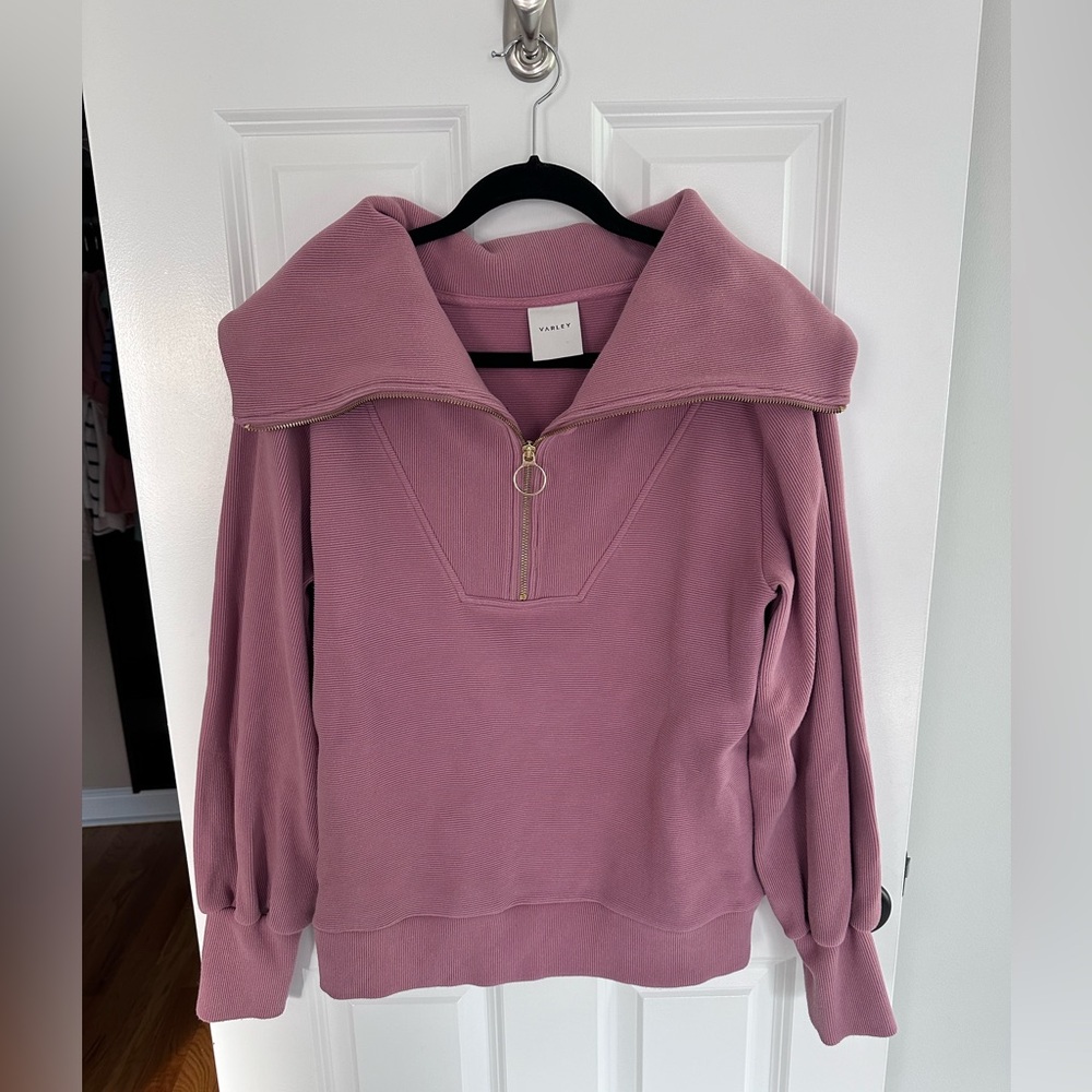 Varley Vine Half-Zip Pullover in Rose. Size Small.